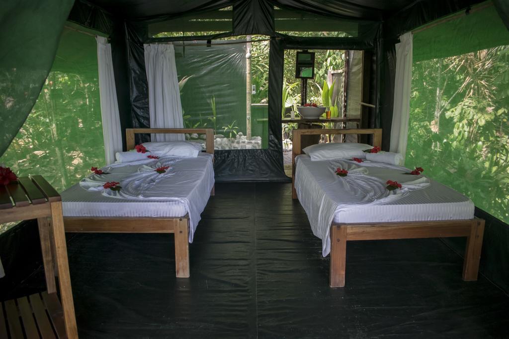 La Leona Eco Lodge Carate Esterno foto