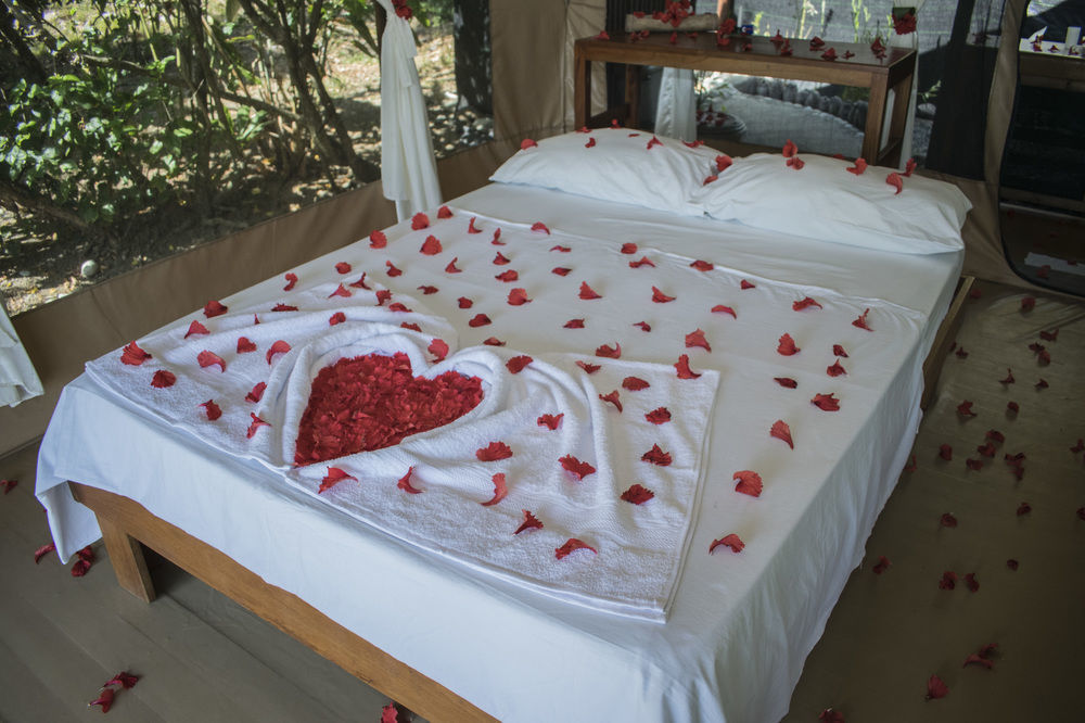 La Leona Eco Lodge Carate Esterno foto